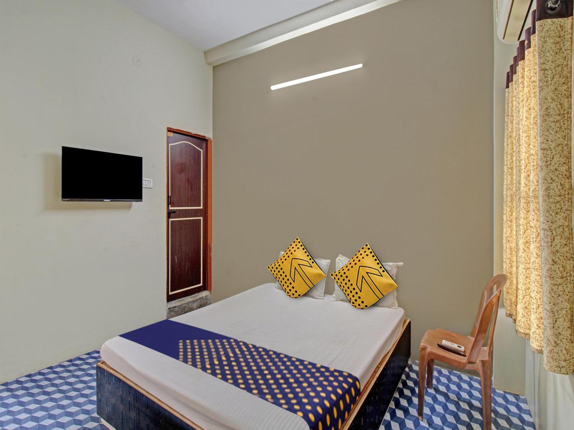 Hotel O G.K Lodging And Guest House Sakardara Exterior photo