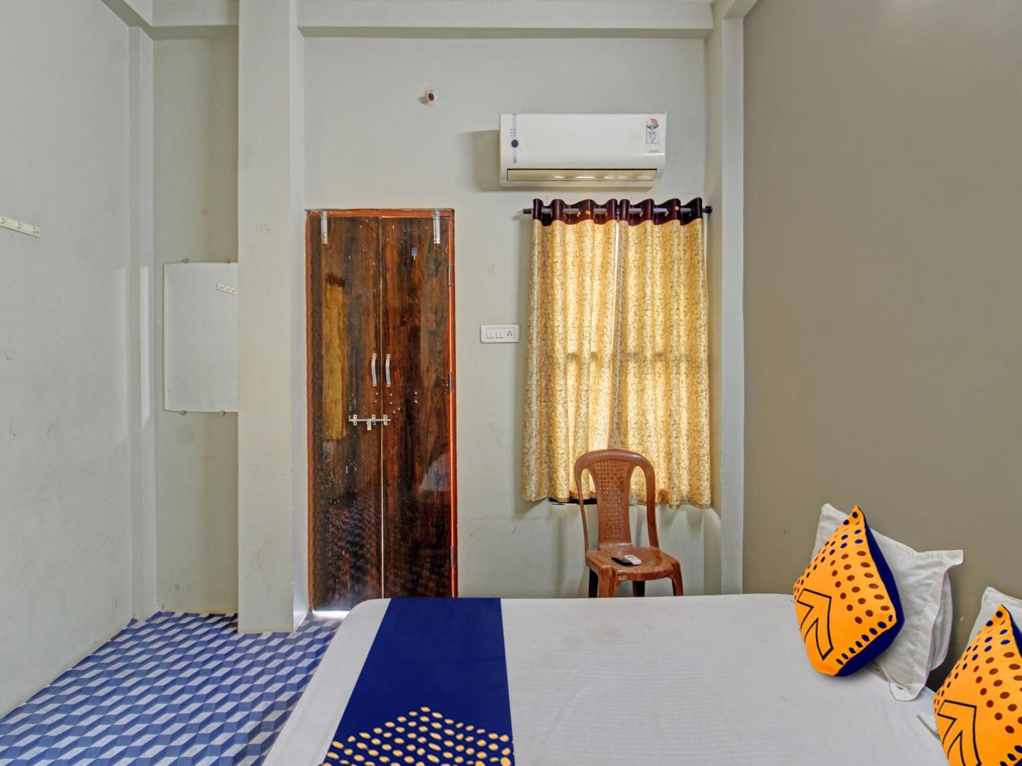 Hotel O G.K Lodging And Guest House Sakardara Exterior photo