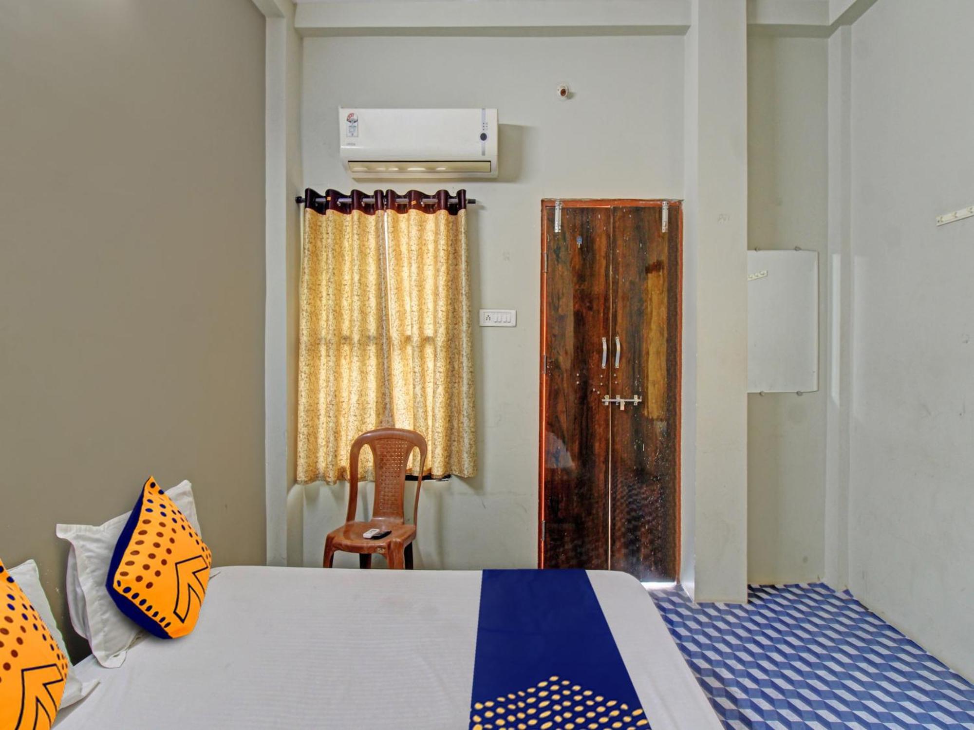 Hotel O G.K Lodging And Guest House Sakardara Exterior photo